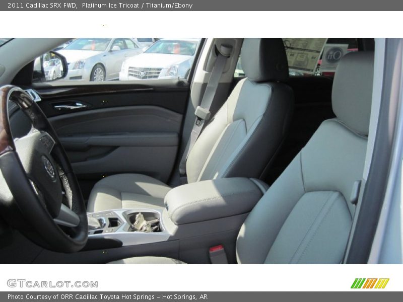 Platinum Ice Tricoat / Titanium/Ebony 2011 Cadillac SRX FWD