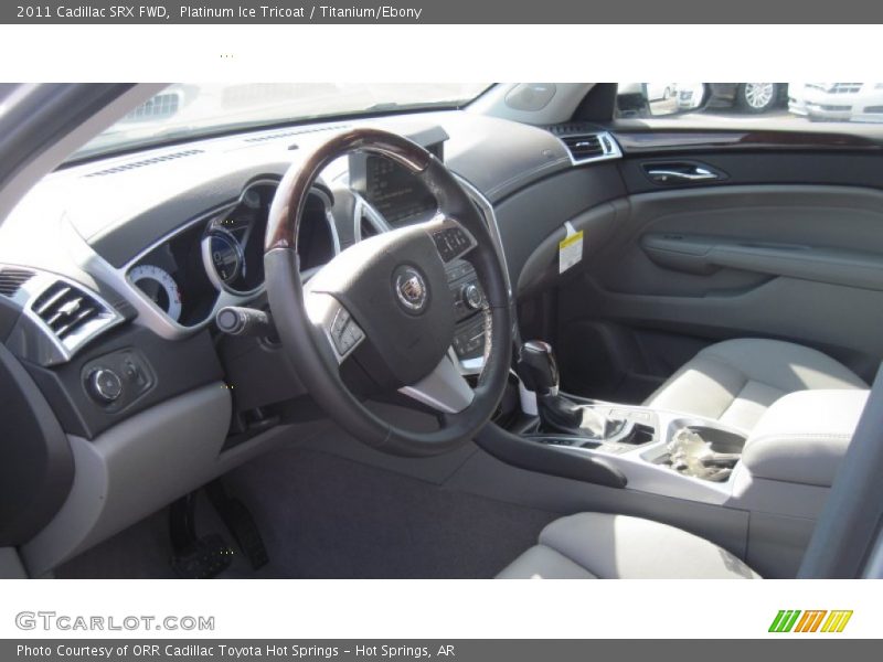 Platinum Ice Tricoat / Titanium/Ebony 2011 Cadillac SRX FWD