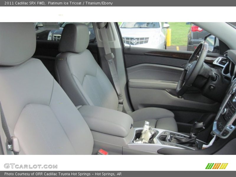 Platinum Ice Tricoat / Titanium/Ebony 2011 Cadillac SRX FWD