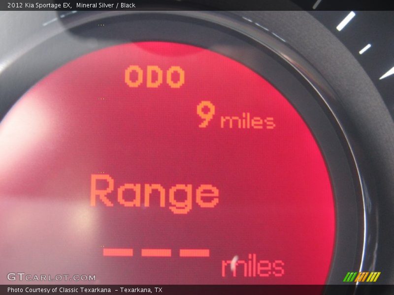 Mineral Silver / Black 2012 Kia Sportage EX