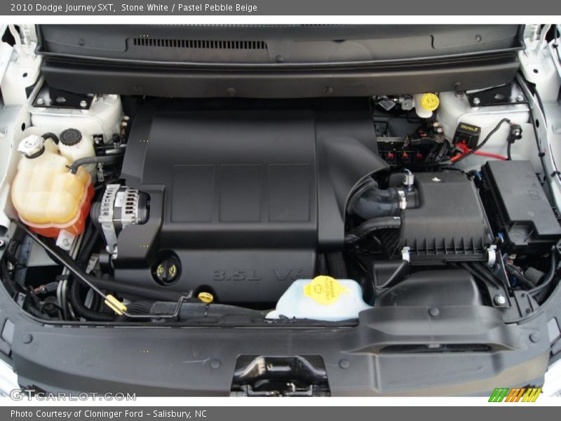 Stone White / Pastel Pebble Beige 2010 Dodge Journey SXT