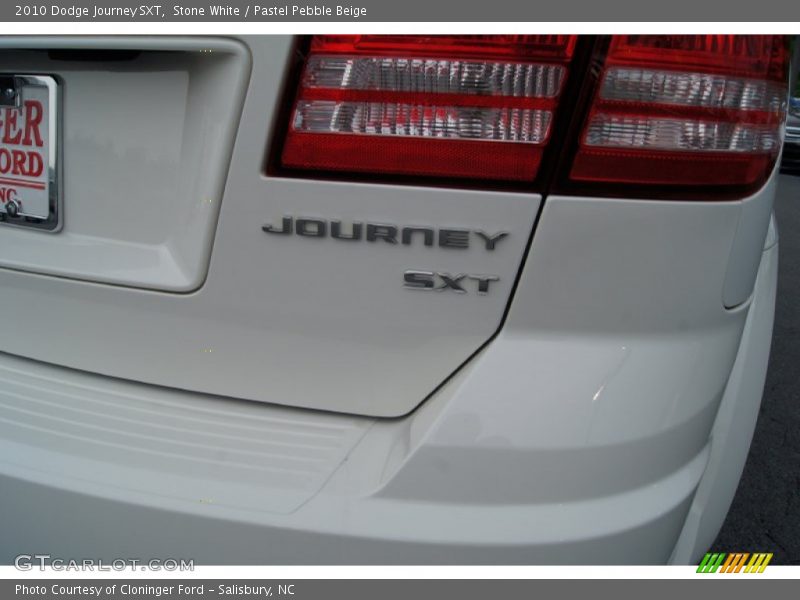 Stone White / Pastel Pebble Beige 2010 Dodge Journey SXT