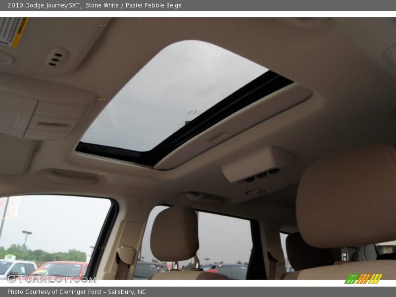 Stone White / Pastel Pebble Beige 2010 Dodge Journey SXT