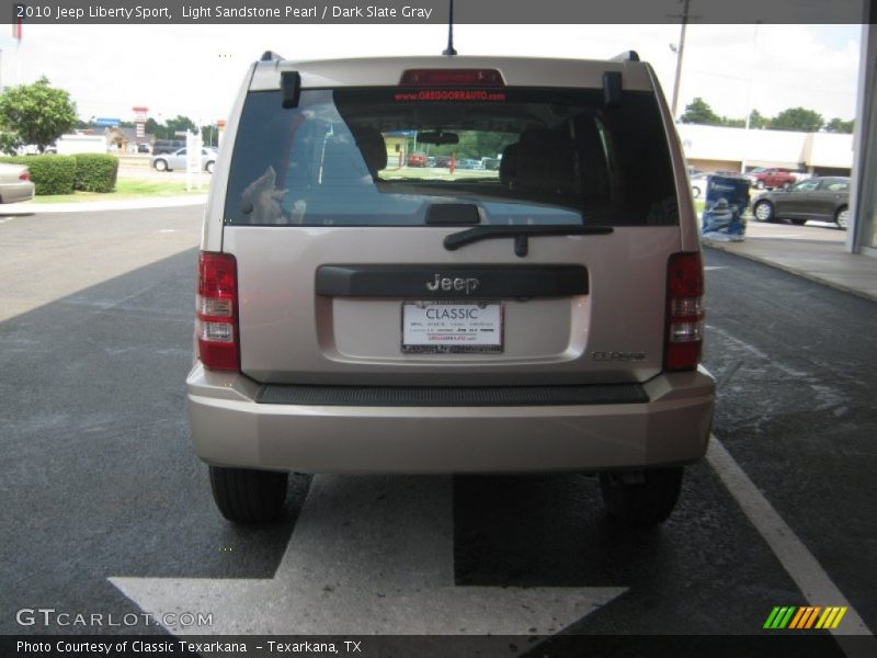 Light Sandstone Pearl / Dark Slate Gray 2010 Jeep Liberty Sport