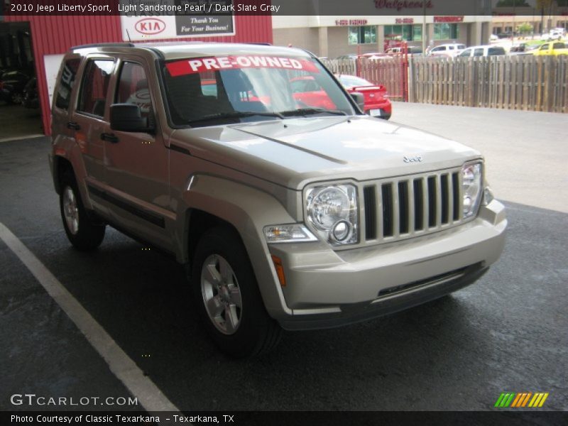 Light Sandstone Pearl / Dark Slate Gray 2010 Jeep Liberty Sport