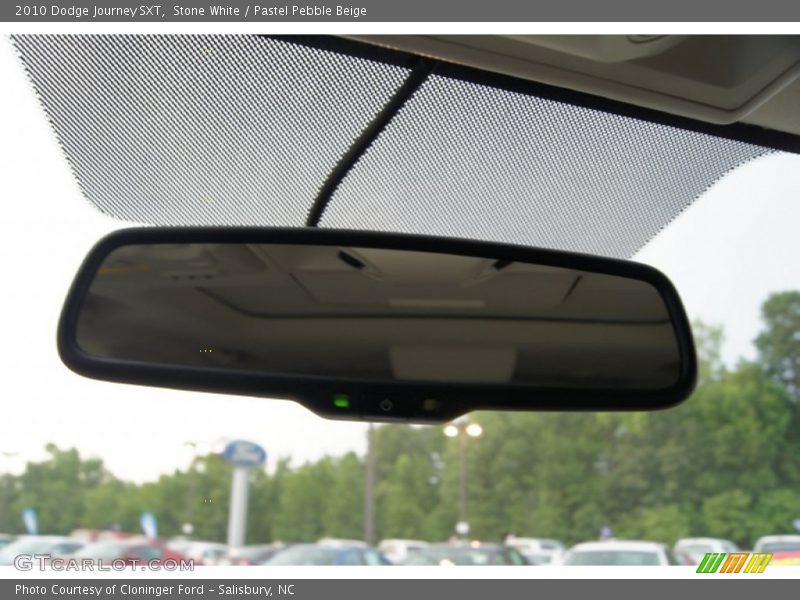 Stone White / Pastel Pebble Beige 2010 Dodge Journey SXT