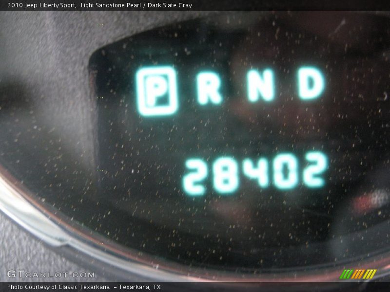Light Sandstone Pearl / Dark Slate Gray 2010 Jeep Liberty Sport