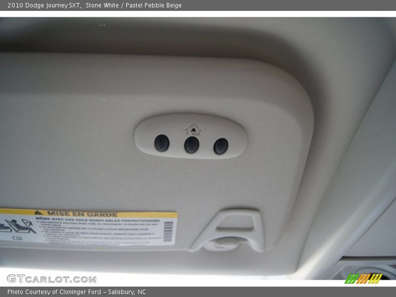 Stone White / Pastel Pebble Beige 2010 Dodge Journey SXT