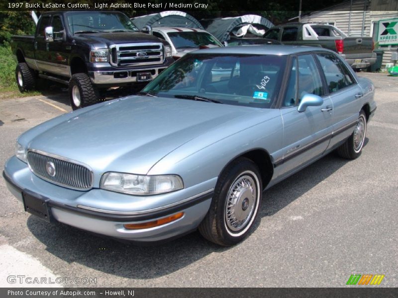 Front 3/4 View of 1997 LeSabre Custom