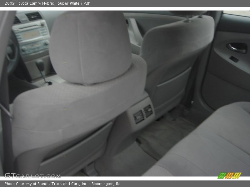 Super White / Ash 2009 Toyota Camry Hybrid