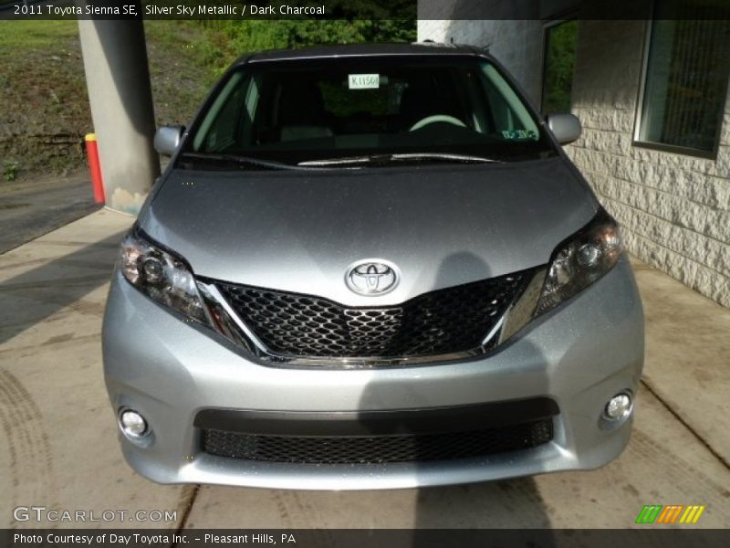  2011 Sienna SE Silver Sky Metallic