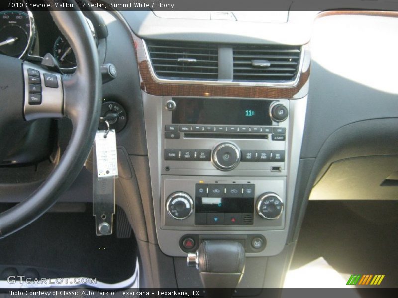 Summit White / Ebony 2010 Chevrolet Malibu LTZ Sedan