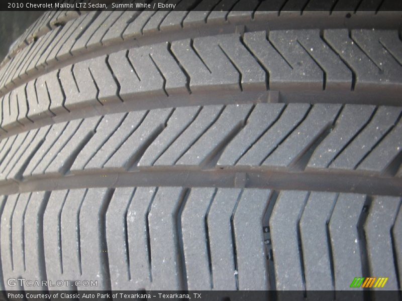 Summit White / Ebony 2010 Chevrolet Malibu LTZ Sedan