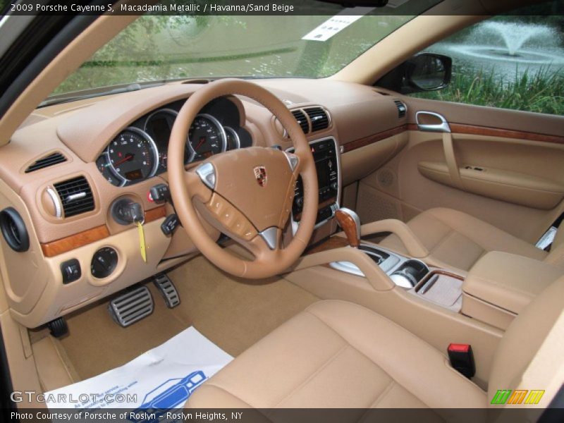 Dashboard of 2009 Cayenne S