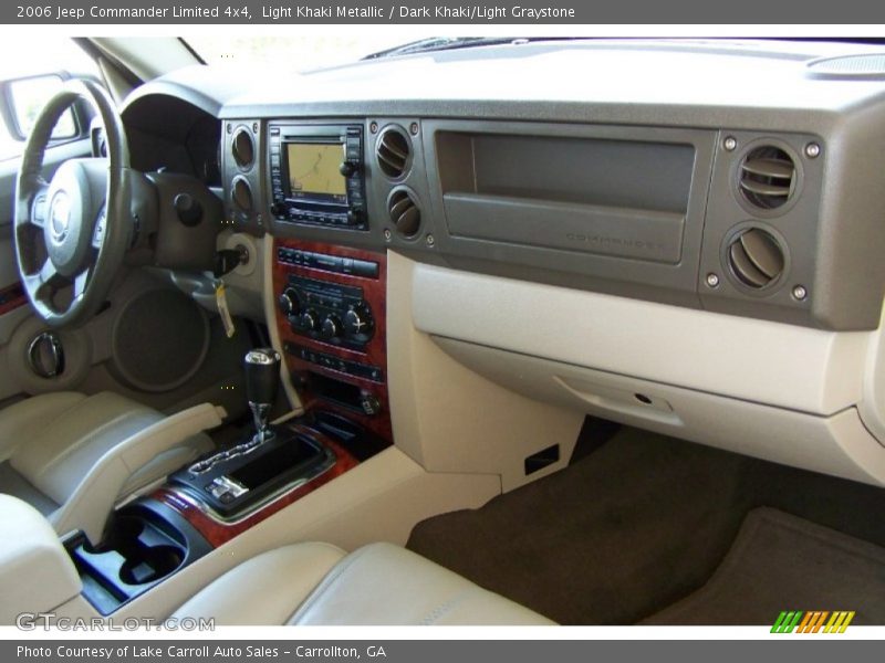 Light Khaki Metallic / Dark Khaki/Light Graystone 2006 Jeep Commander Limited 4x4