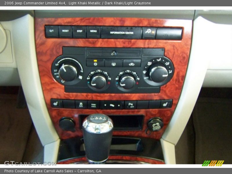 Light Khaki Metallic / Dark Khaki/Light Graystone 2006 Jeep Commander Limited 4x4
