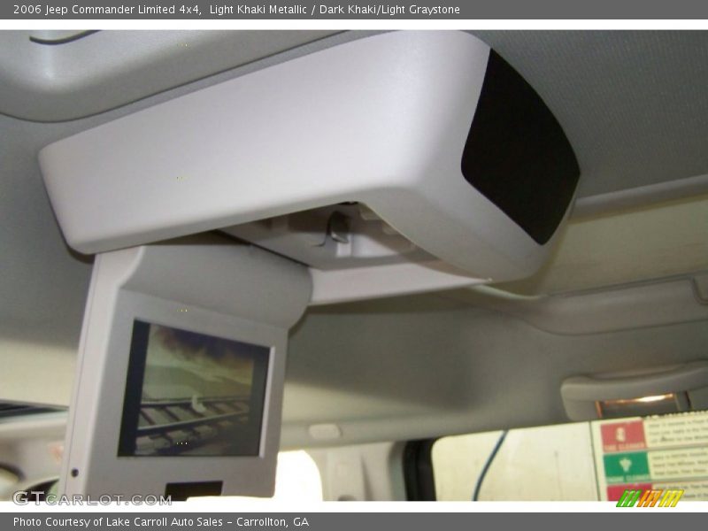 Light Khaki Metallic / Dark Khaki/Light Graystone 2006 Jeep Commander Limited 4x4