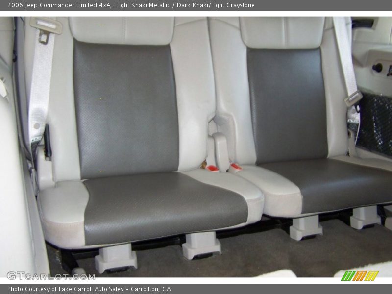 Light Khaki Metallic / Dark Khaki/Light Graystone 2006 Jeep Commander Limited 4x4