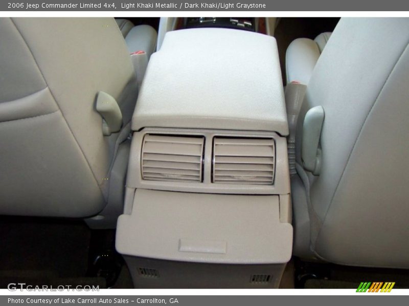 Light Khaki Metallic / Dark Khaki/Light Graystone 2006 Jeep Commander Limited 4x4