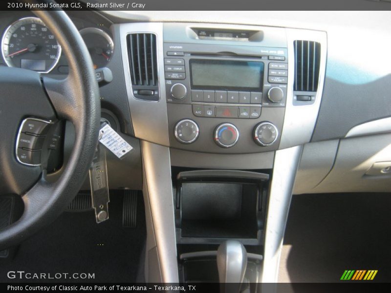 Radiant Silver / Gray 2010 Hyundai Sonata GLS