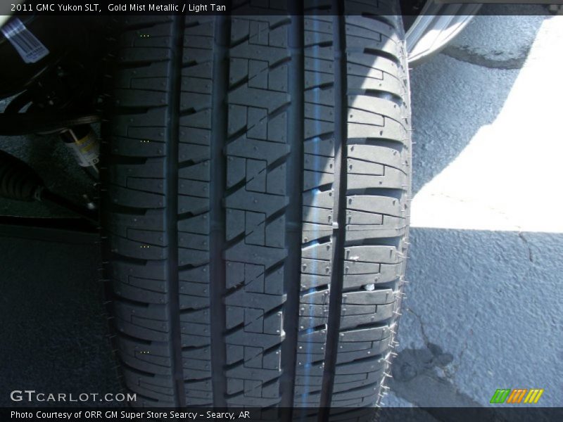 Gold Mist Metallic / Light Tan 2011 GMC Yukon SLT