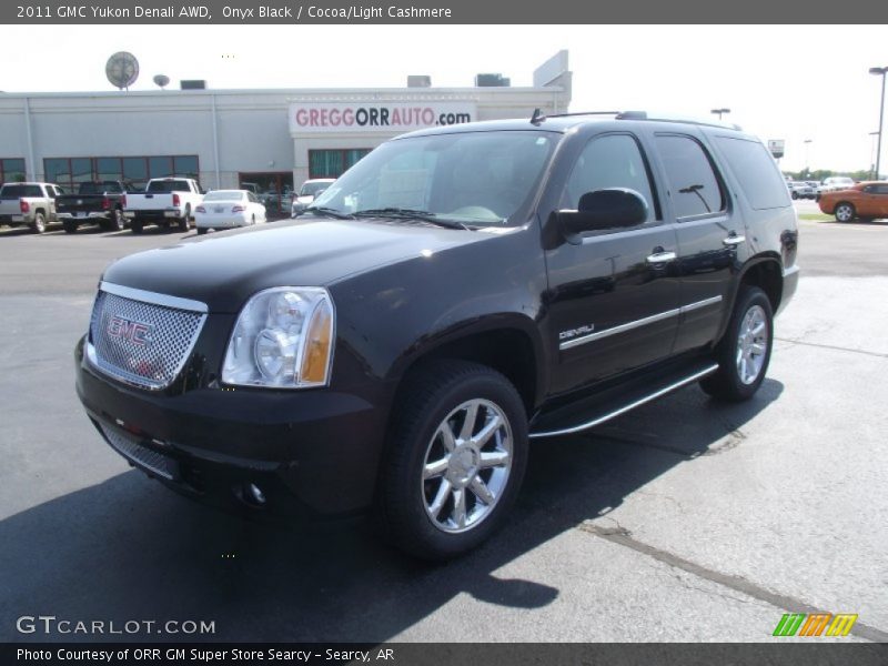 Onyx Black / Cocoa/Light Cashmere 2011 GMC Yukon Denali AWD