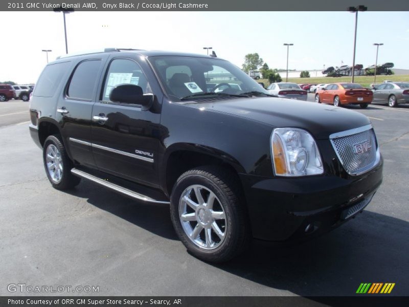 Onyx Black / Cocoa/Light Cashmere 2011 GMC Yukon Denali AWD