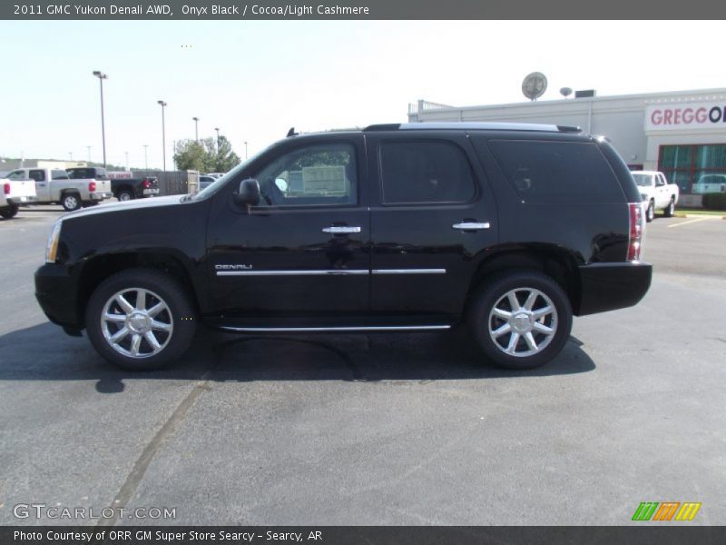 Onyx Black / Cocoa/Light Cashmere 2011 GMC Yukon Denali AWD
