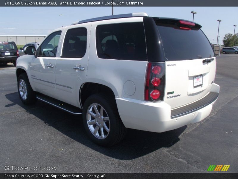 White Diamond Tintcoat / Cocoa/Light Cashmere 2011 GMC Yukon Denali AWD