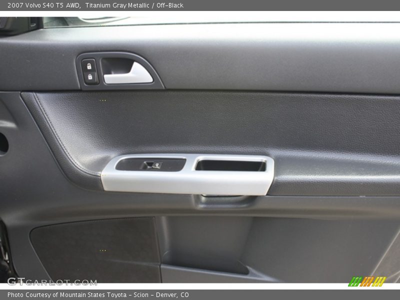 Titanium Gray Metallic / Off-Black 2007 Volvo S40 T5 AWD