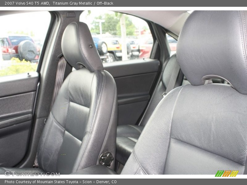 Titanium Gray Metallic / Off-Black 2007 Volvo S40 T5 AWD