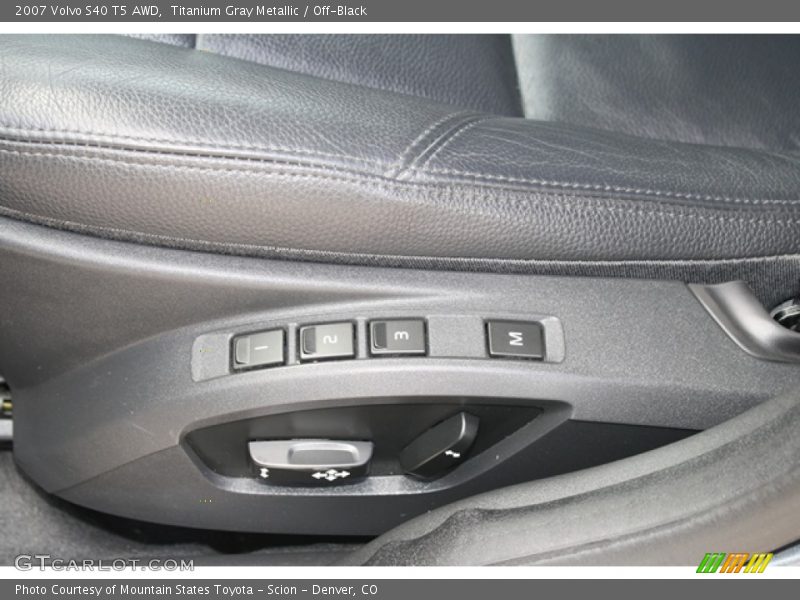 Titanium Gray Metallic / Off-Black 2007 Volvo S40 T5 AWD