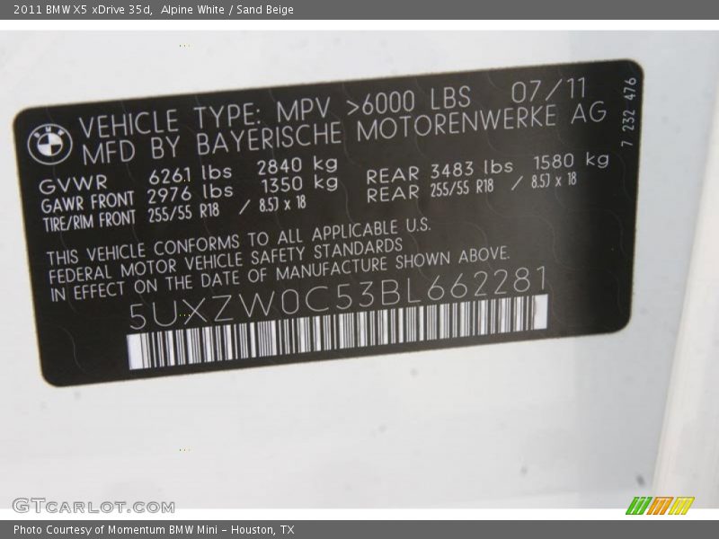Alpine White / Sand Beige 2011 BMW X5 xDrive 35d
