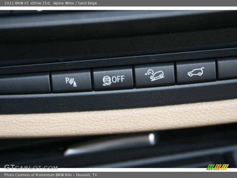 Alpine White / Sand Beige 2011 BMW X5 xDrive 35d