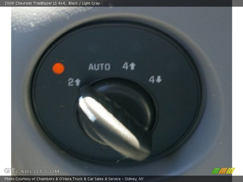 Black / Light Gray 2006 Chevrolet TrailBlazer LS 4x4