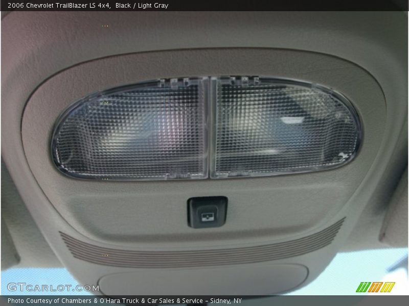 Black / Light Gray 2006 Chevrolet TrailBlazer LS 4x4