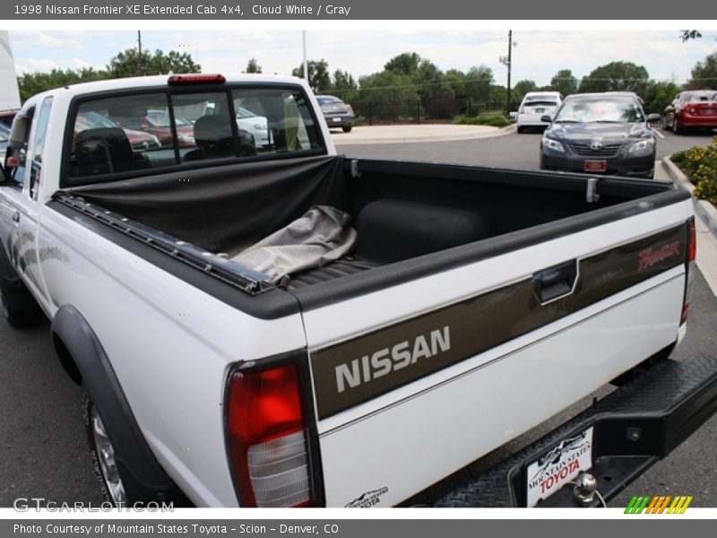 Cloud White / Gray 1998 Nissan Frontier XE Extended Cab 4x4