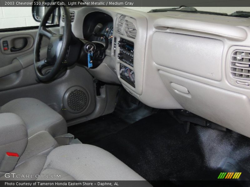 Light Pewter Metallic / Medium Gray 2003 Chevrolet S10 Regular Cab