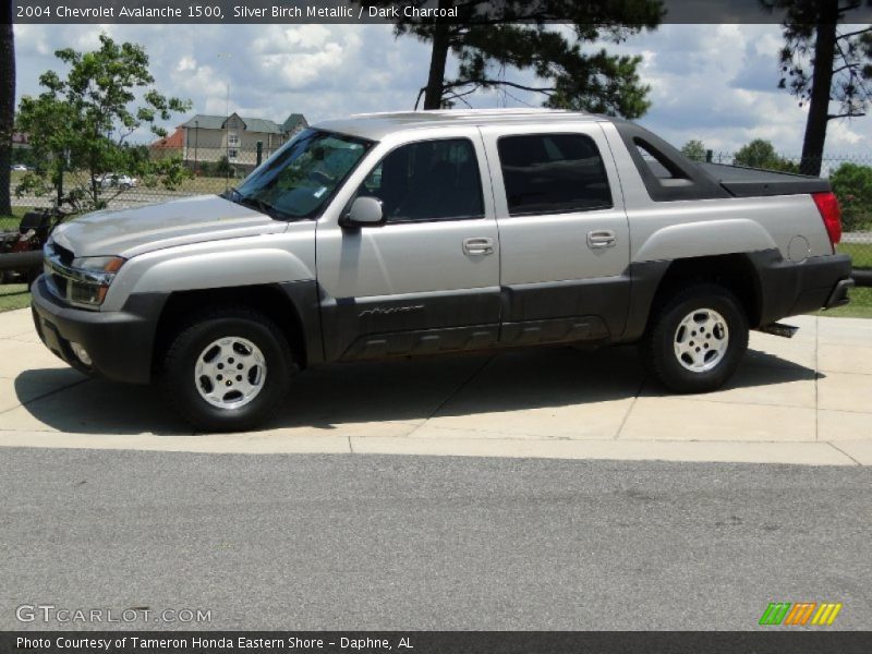 Silver Birch Metallic / Dark Charcoal 2004 Chevrolet Avalanche 1500