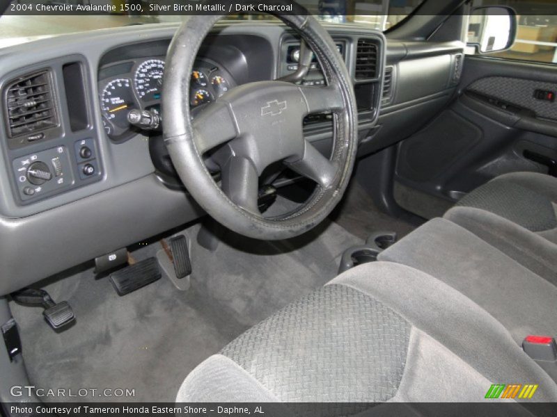 Silver Birch Metallic / Dark Charcoal 2004 Chevrolet Avalanche 1500