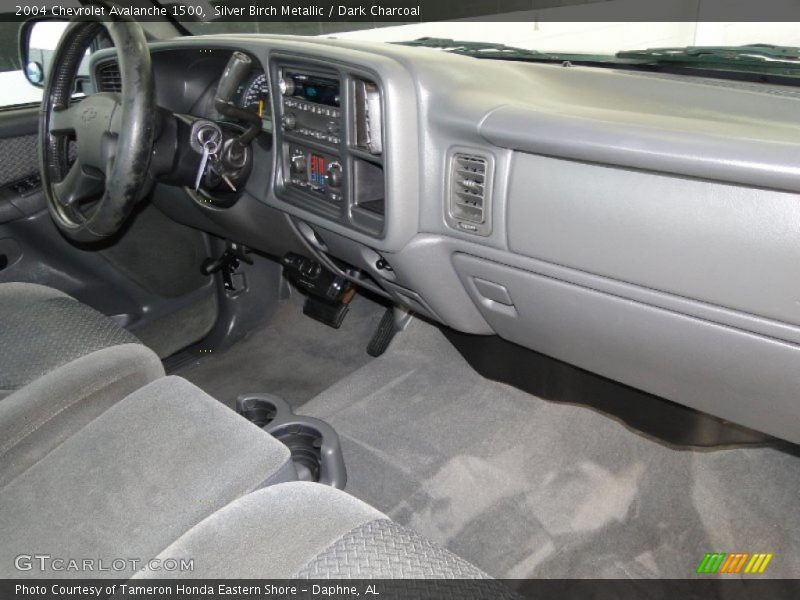 Silver Birch Metallic / Dark Charcoal 2004 Chevrolet Avalanche 1500