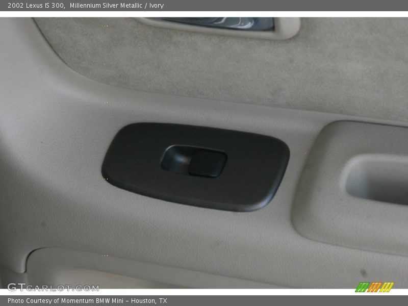Millennium Silver Metallic / Ivory 2002 Lexus IS 300