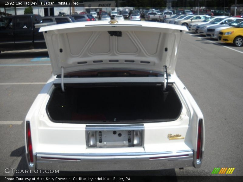 White / Red 1992 Cadillac DeVille Sedan