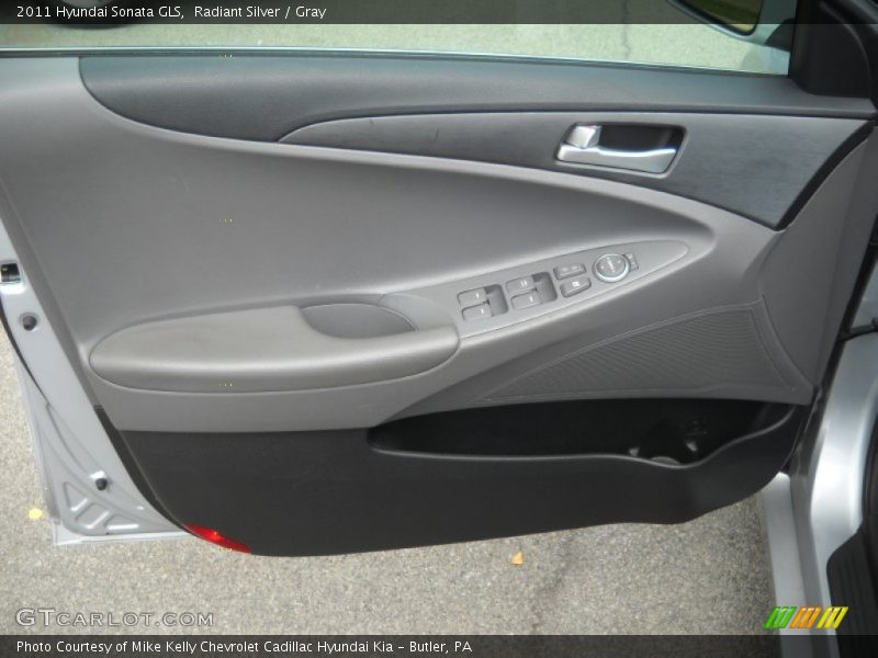 Radiant Silver / Gray 2011 Hyundai Sonata GLS
