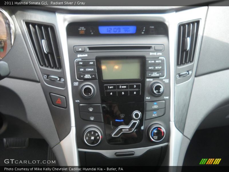 Radiant Silver / Gray 2011 Hyundai Sonata GLS
