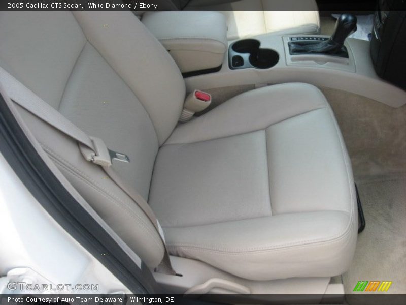 White Diamond / Ebony 2005 Cadillac CTS Sedan