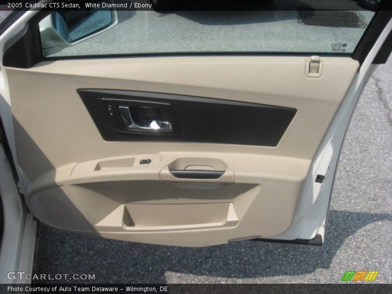 White Diamond / Ebony 2005 Cadillac CTS Sedan