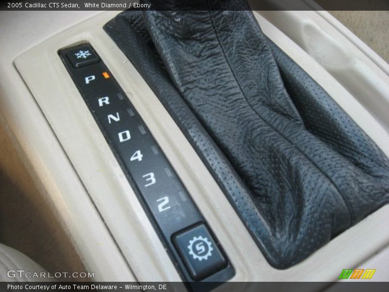 White Diamond / Ebony 2005 Cadillac CTS Sedan