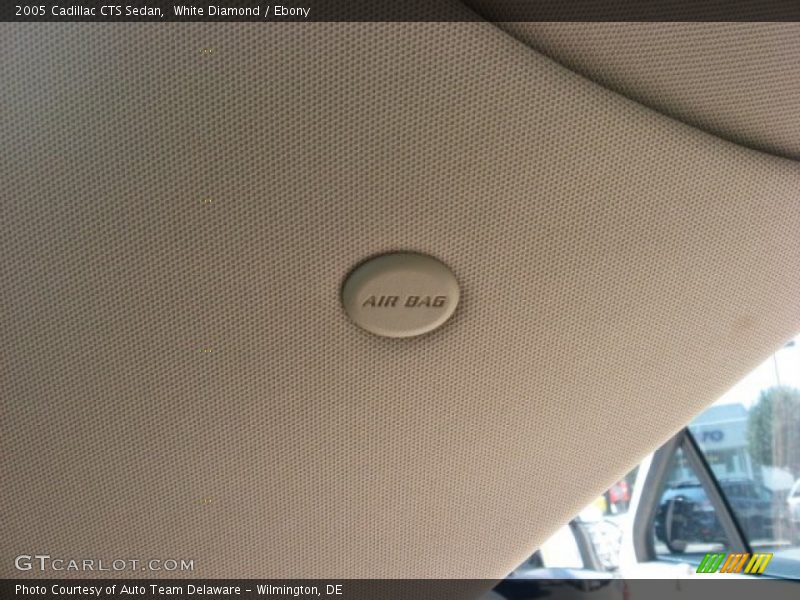 White Diamond / Ebony 2005 Cadillac CTS Sedan