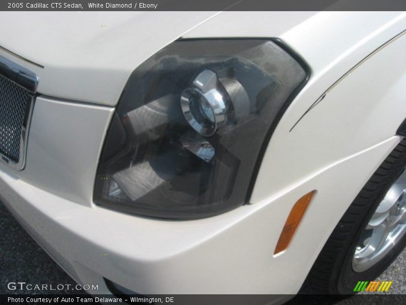 White Diamond / Ebony 2005 Cadillac CTS Sedan